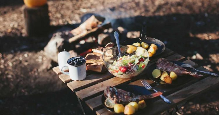 38 Unbelievably Easy Camping Meals Your Family Will Love